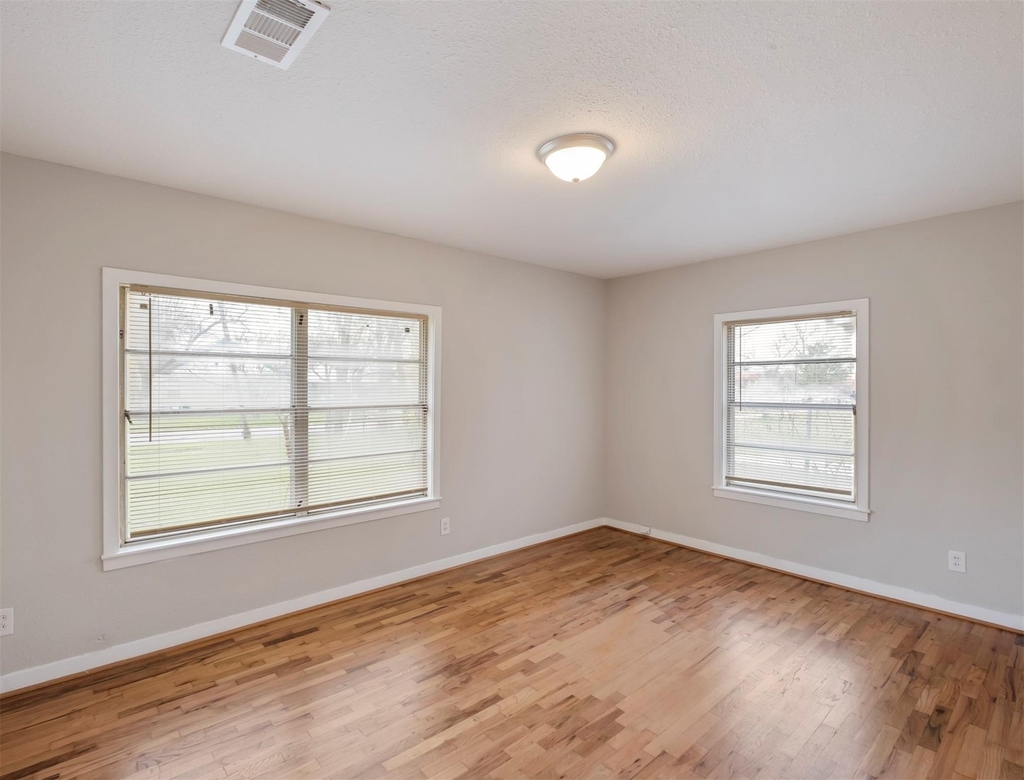 8248 Hartford Street - Photo 4