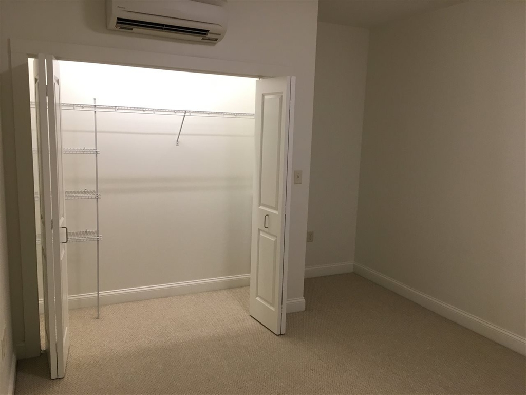 875 Elm - Photo 24