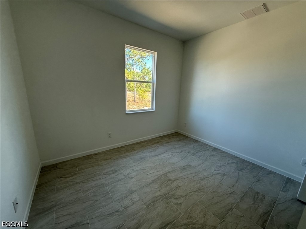 1115 Cove Street E - Photo 14