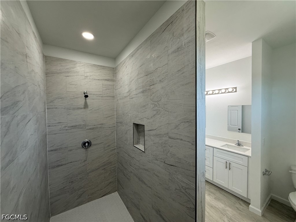 1115 Cove Street E - Photo 8