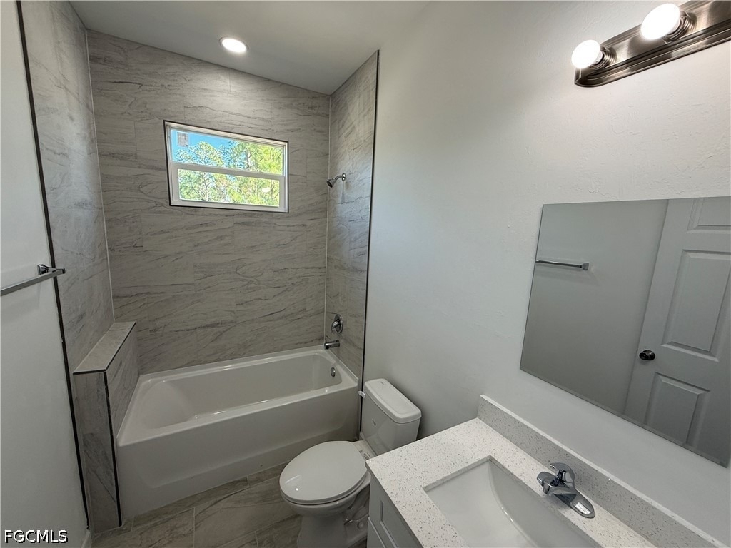 1115 Cove Street E - Photo 12