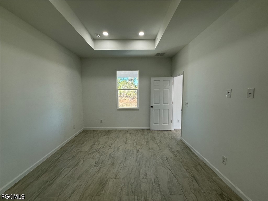 1115 Cove Street E - Photo 5