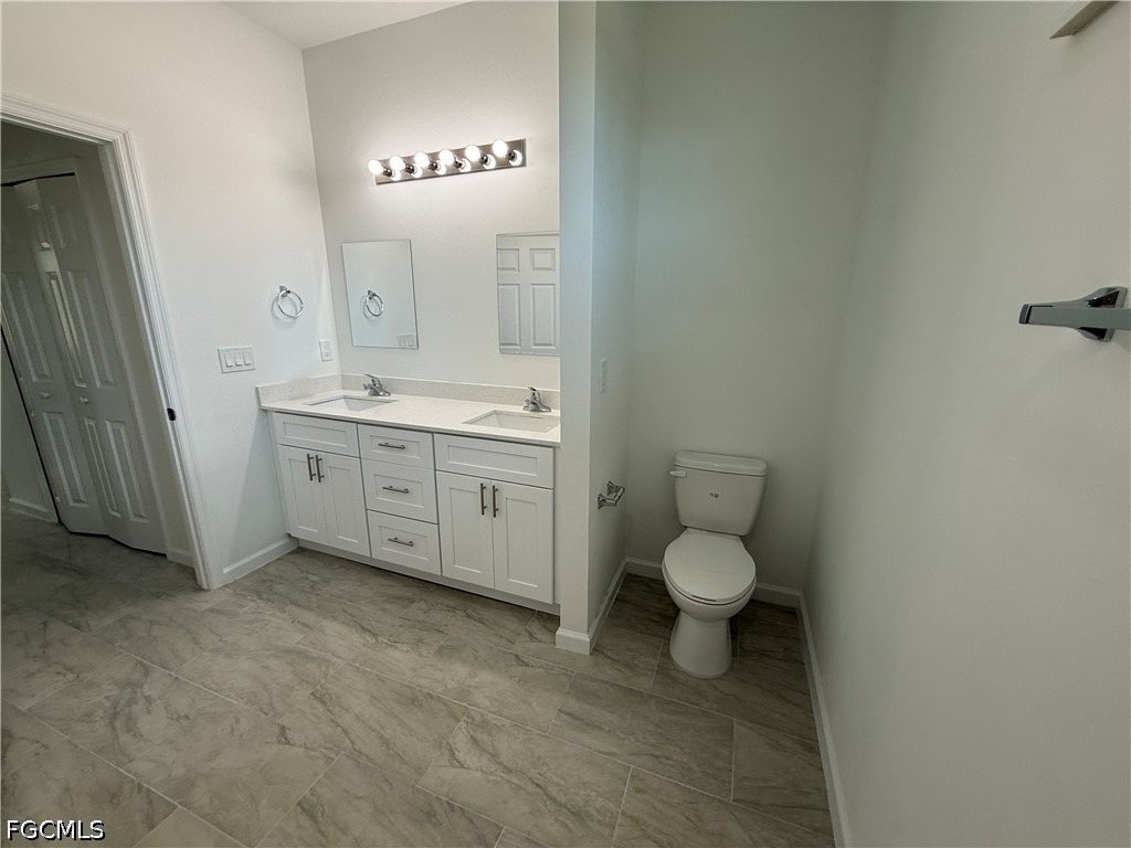 1115 Cove Street E - Photo 11