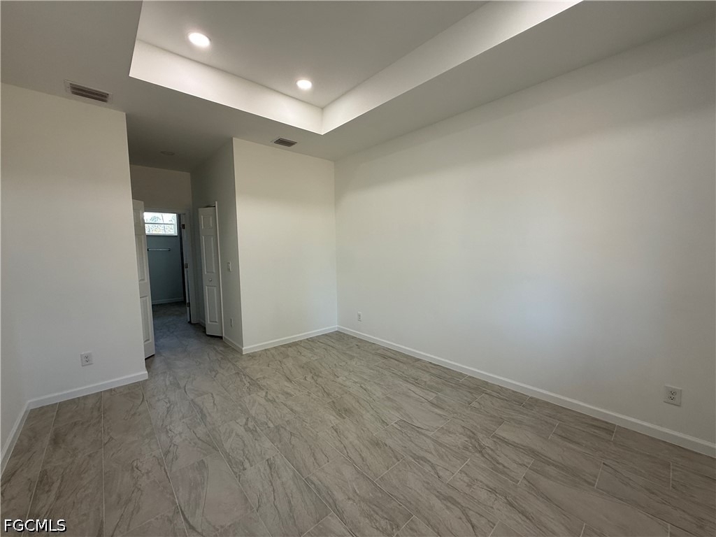 1115 Cove Street E - Photo 4