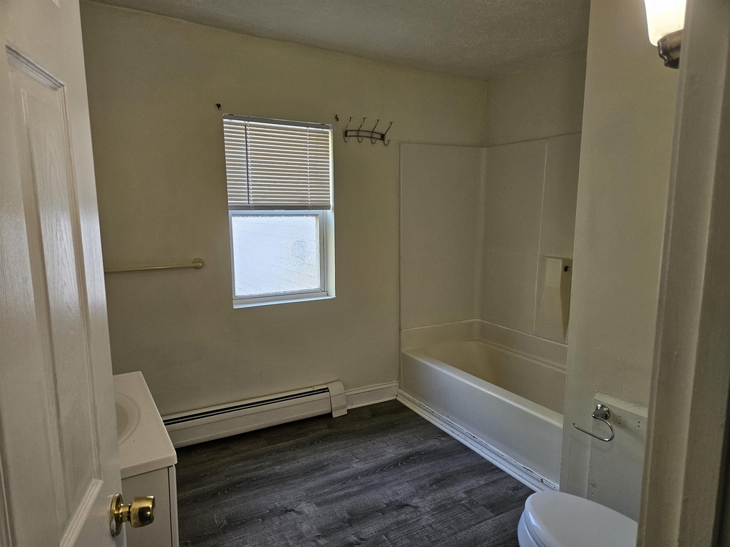 89 Sixth - Photo 10