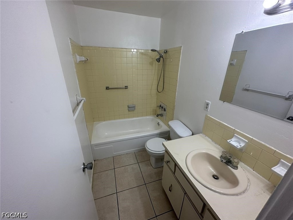 1830 Maravilla Avenue - Photo 16