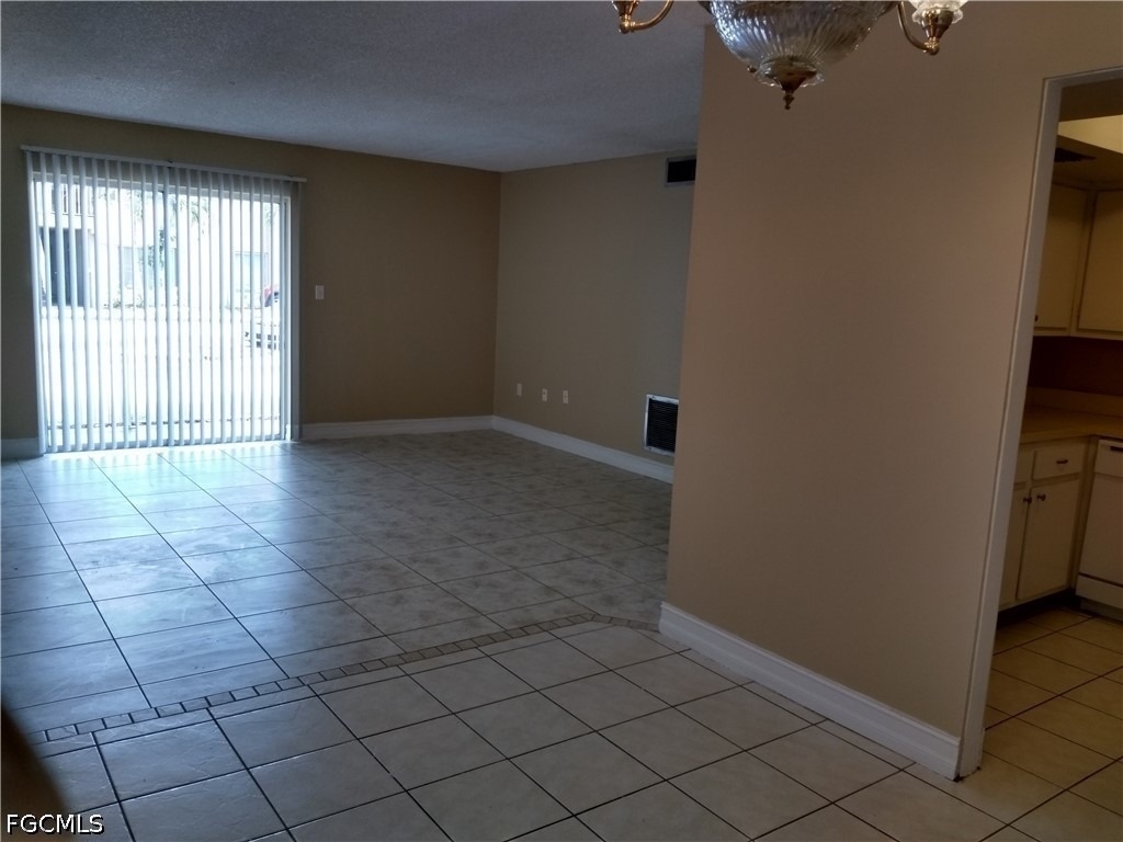 1830 Maravilla Avenue - Photo 12