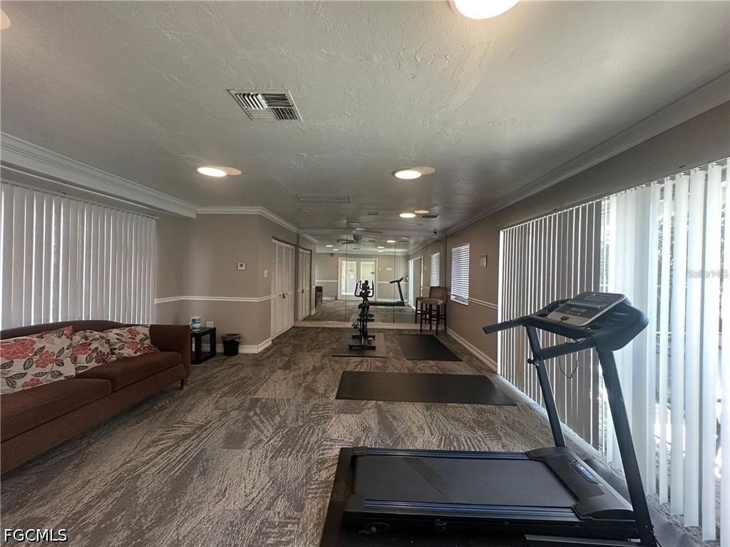 1830 Maravilla Avenue - Photo 4