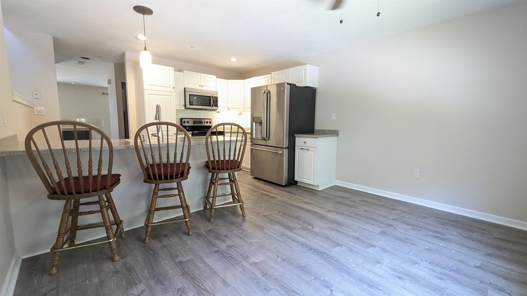 1465 Hooksett - Photo 2