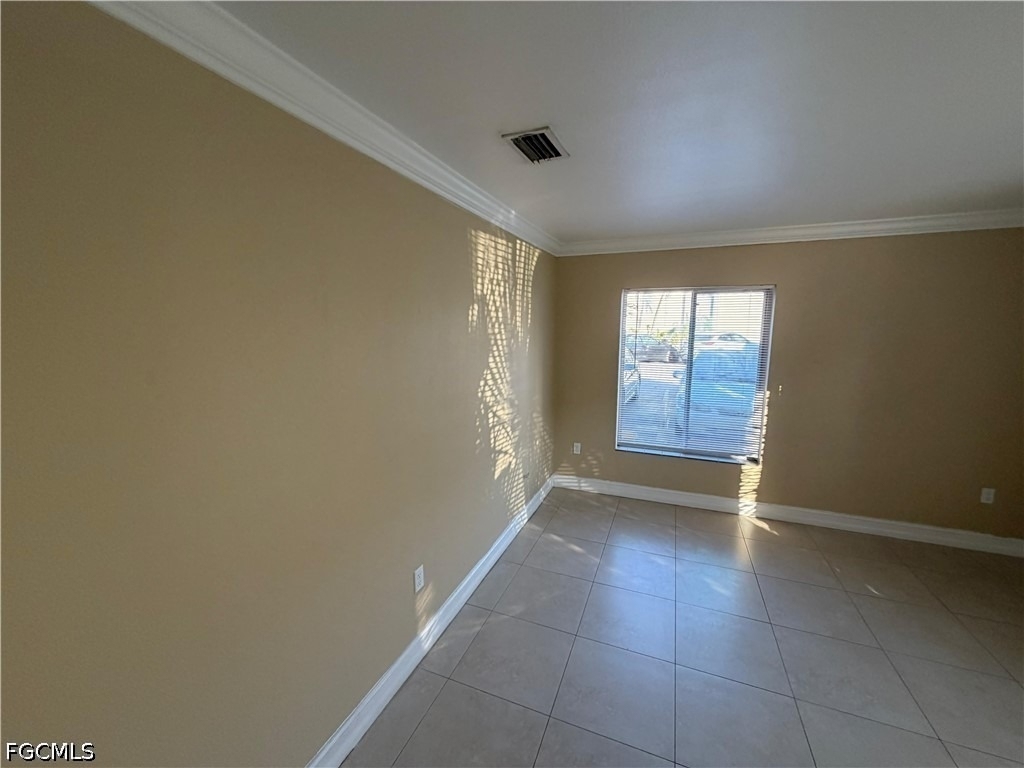 1830 Maravilla Avenue - Photo 9
