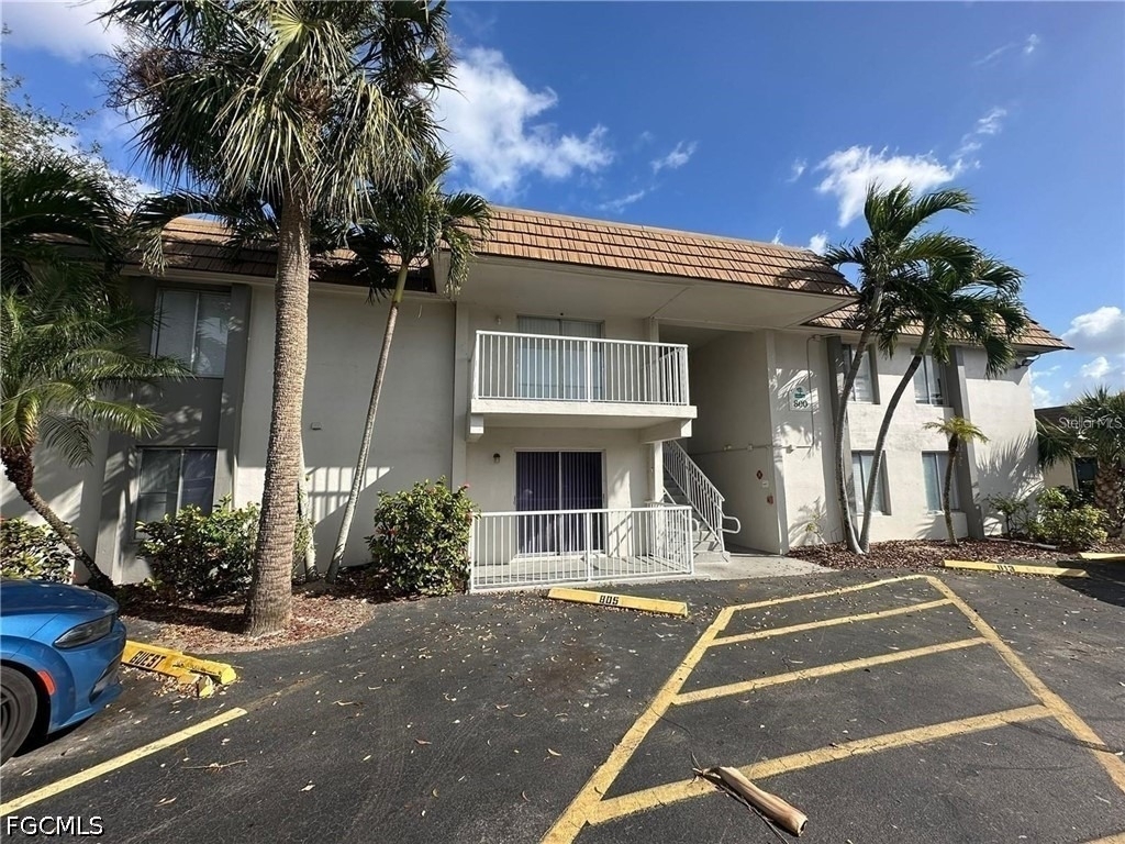 1830 Maravilla Avenue - Photo 1