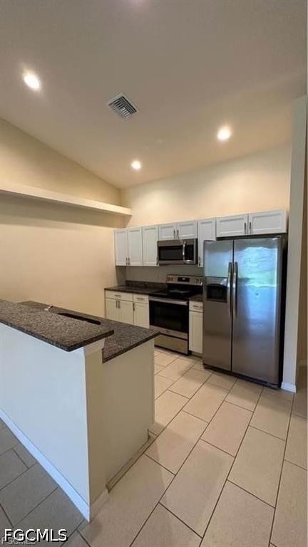 1712 Sw 32nd Street - Photo 1
