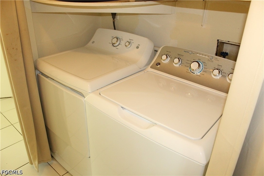 1811 Se 15th Place - Photo 9