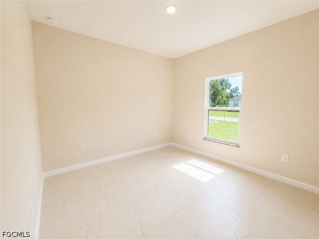 2617 Queen Drive - Photo 5