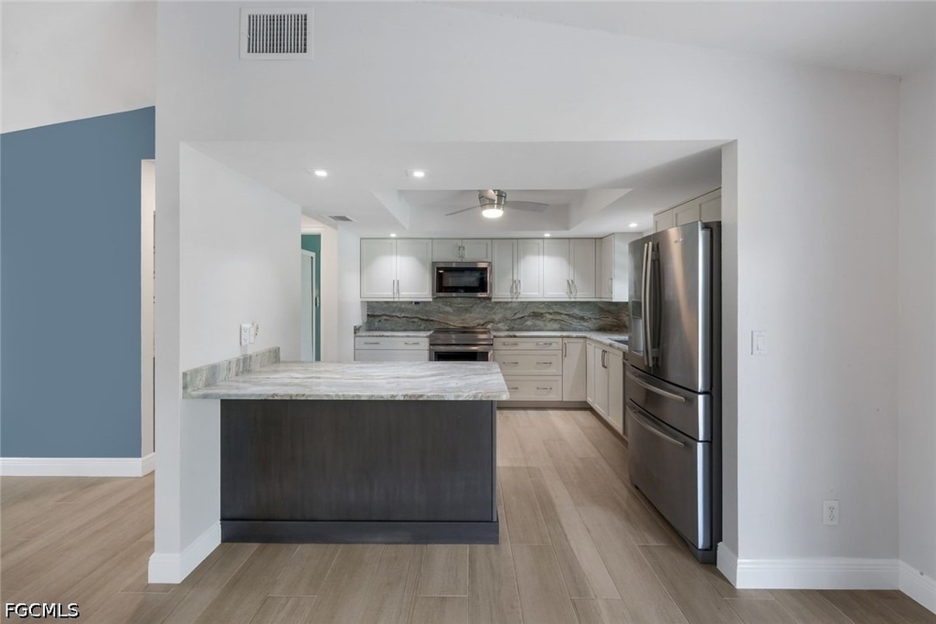 2212 Se 7th Street - Photo 10