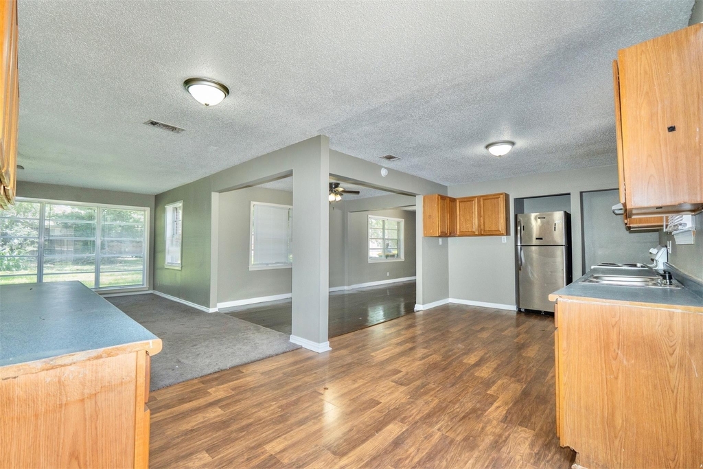 2109 Jeridona Street - Photo 7