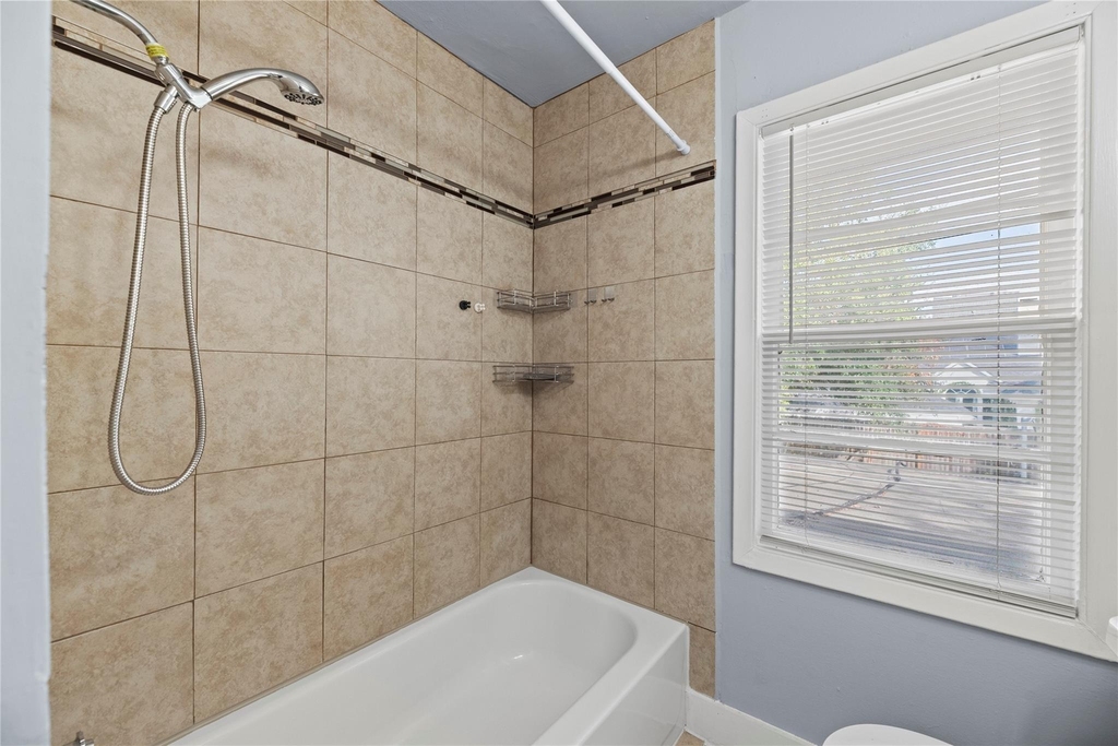 3930 Law Street - Photo 9