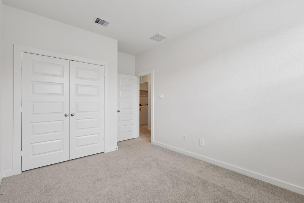 404 Sunrise Ranch Drive - Photo 10