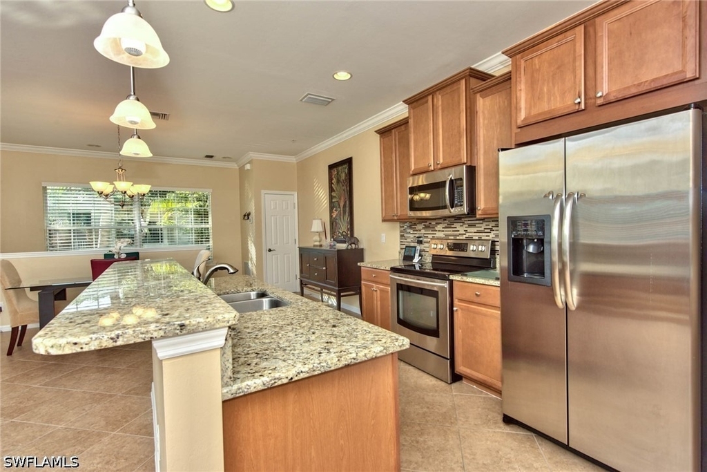 23430 Alamanda Drive - Photo 3
