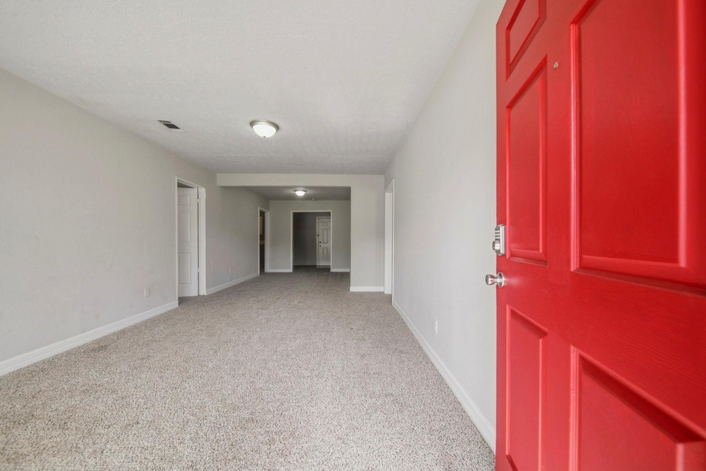 1413 George Street - Photo 1