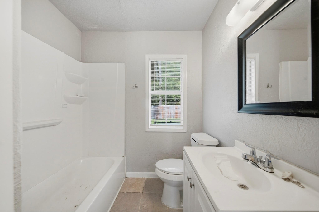 1413 George Street - Photo 8