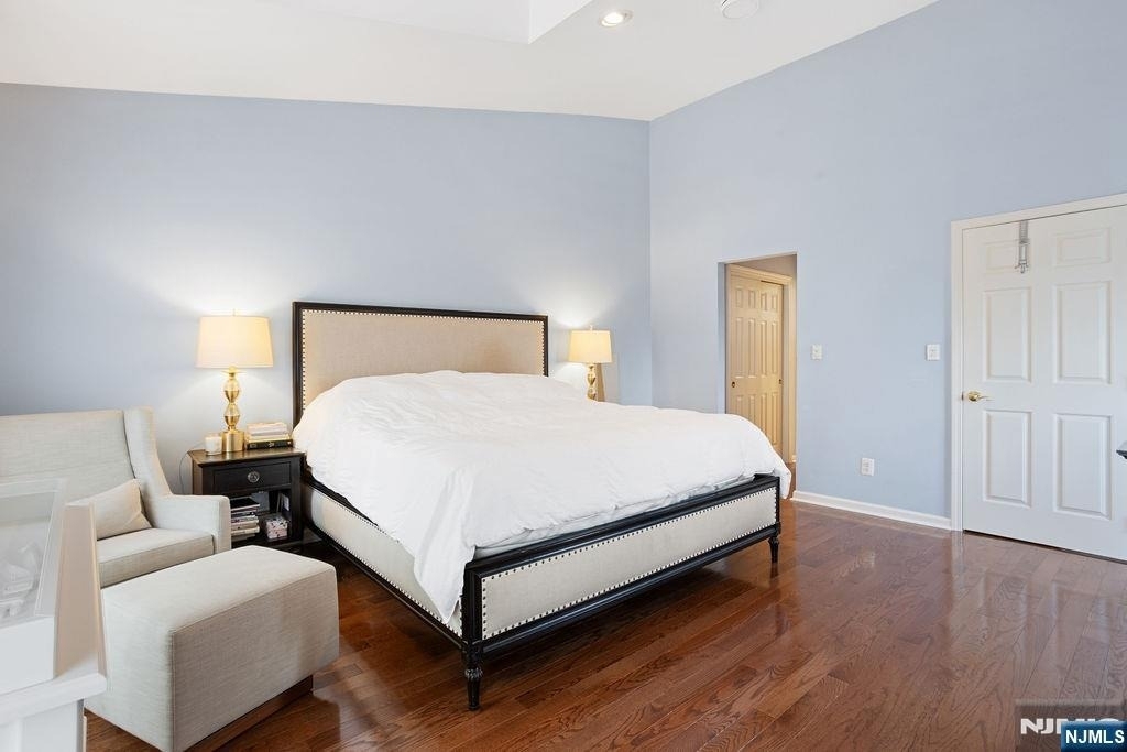 400 Manchester - Photo 11