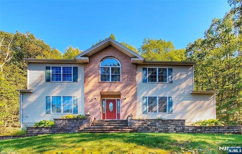 281 Kinnelon - Photo 0