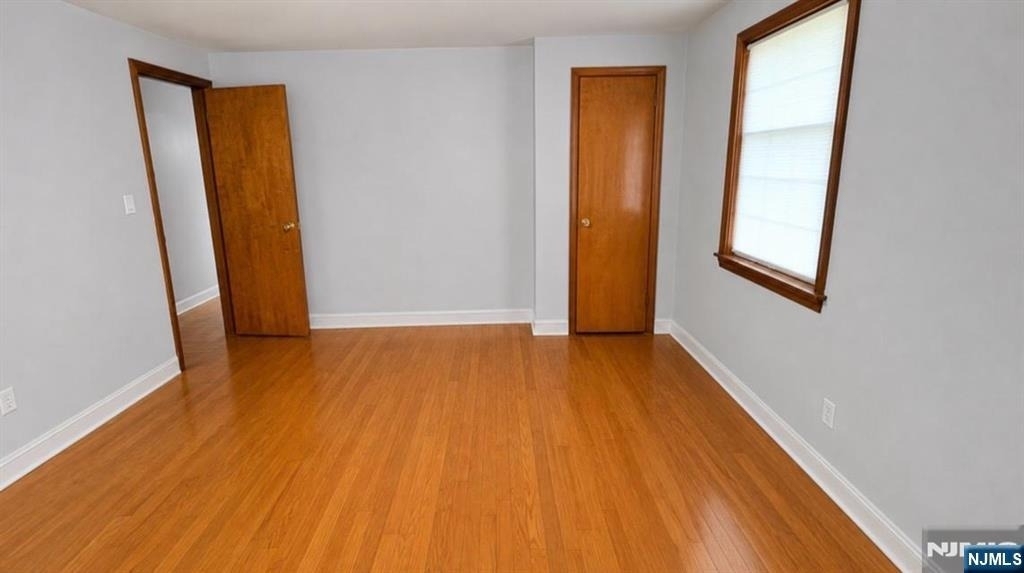 212 E Clinton - Photo 0