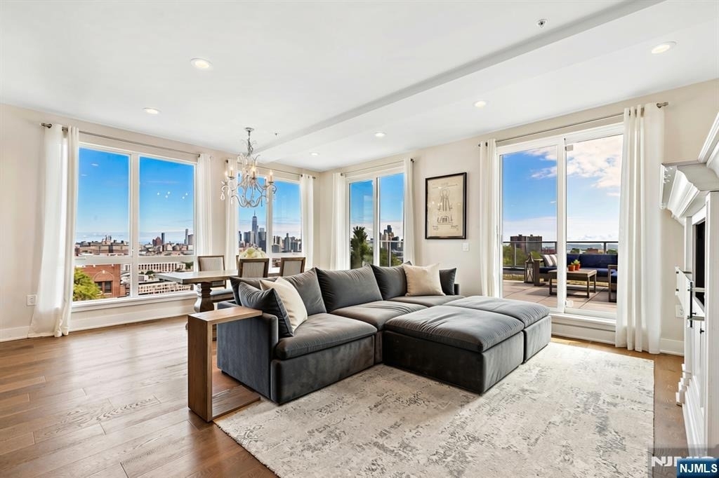 502 Palisade - Photo 0