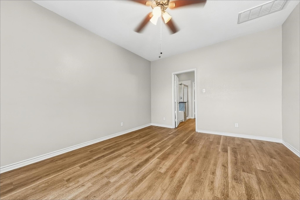 10719 Woodwind Shadows Drive - Photo 8