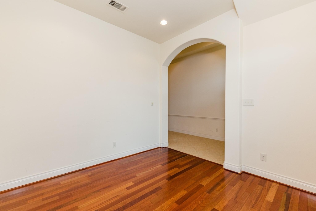 2703 Wild Lilac Drive - Photo 4