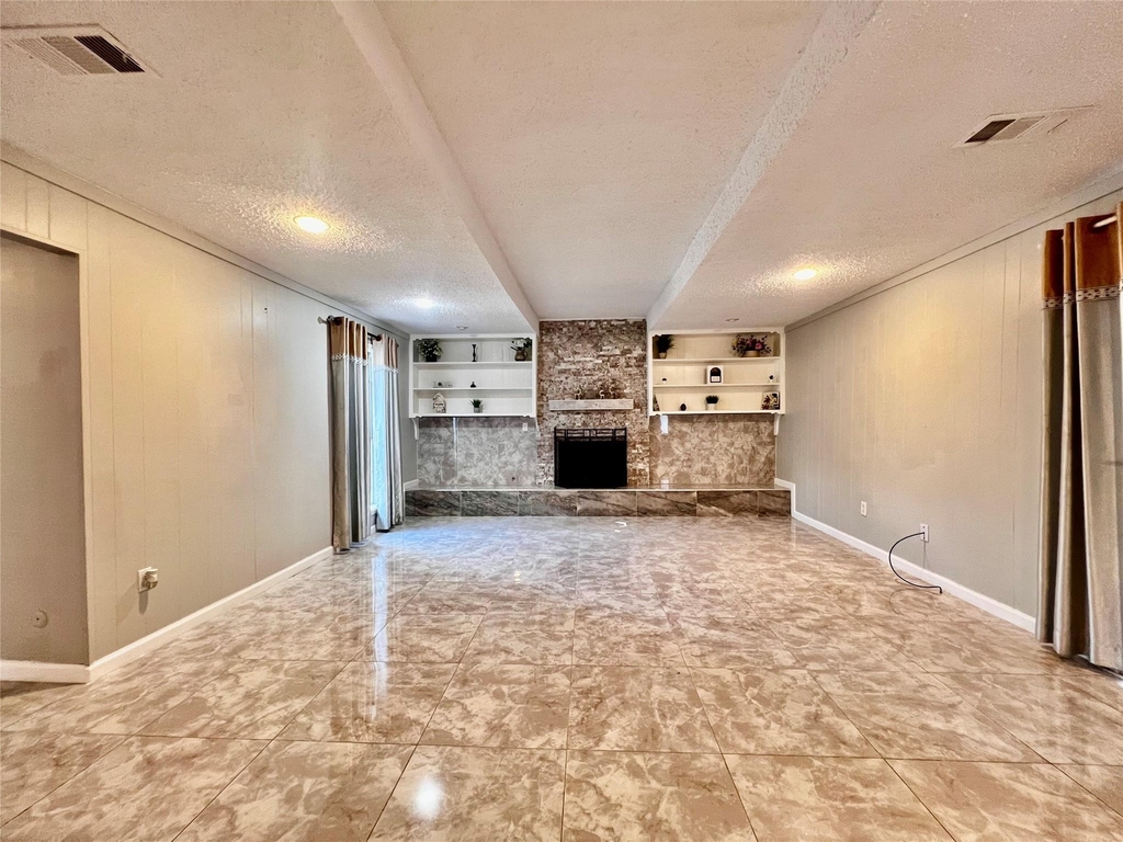 13819 Wickersham Lane - Photo 8