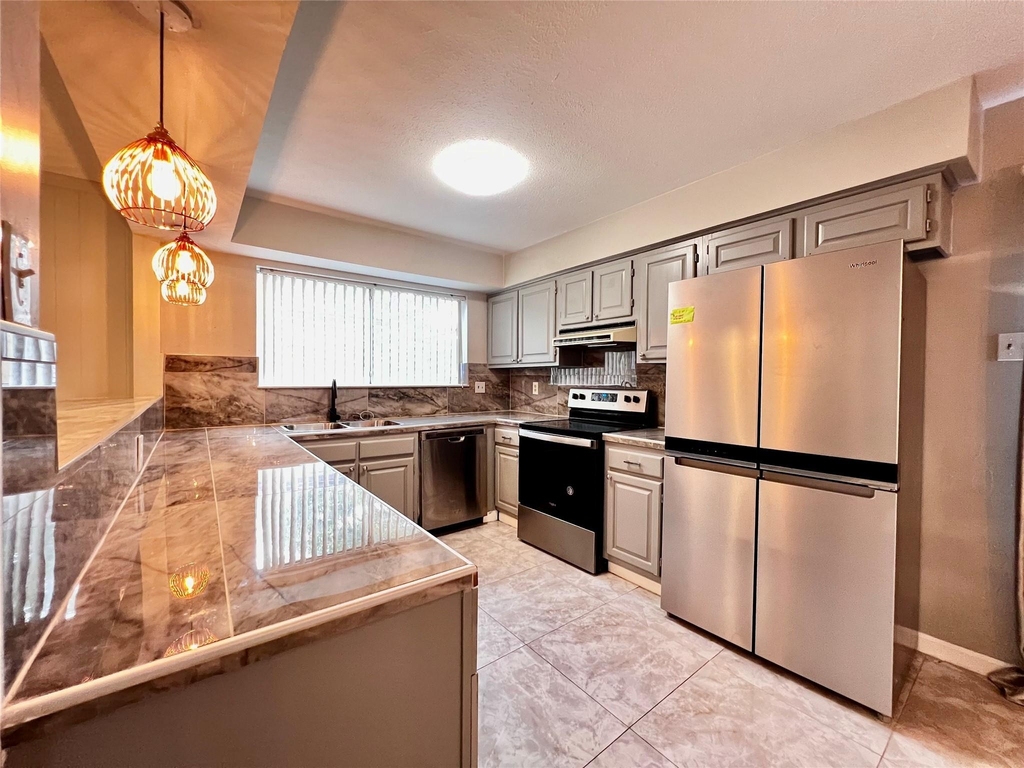 13819 Wickersham Lane - Photo 5