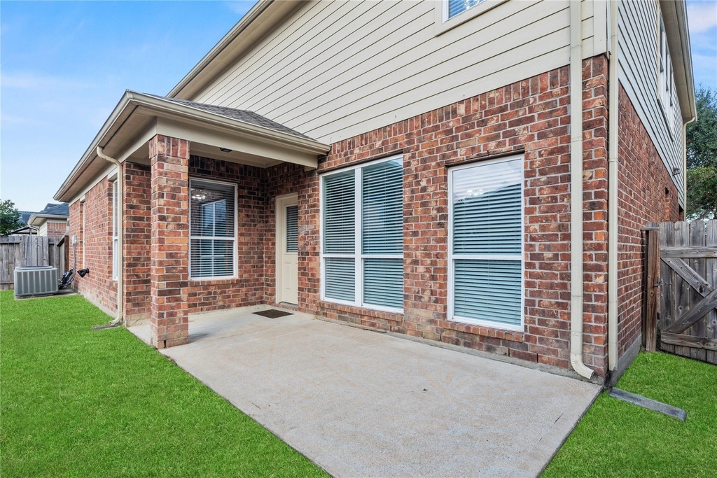 15403 Redbud Dale Court - Photo 19