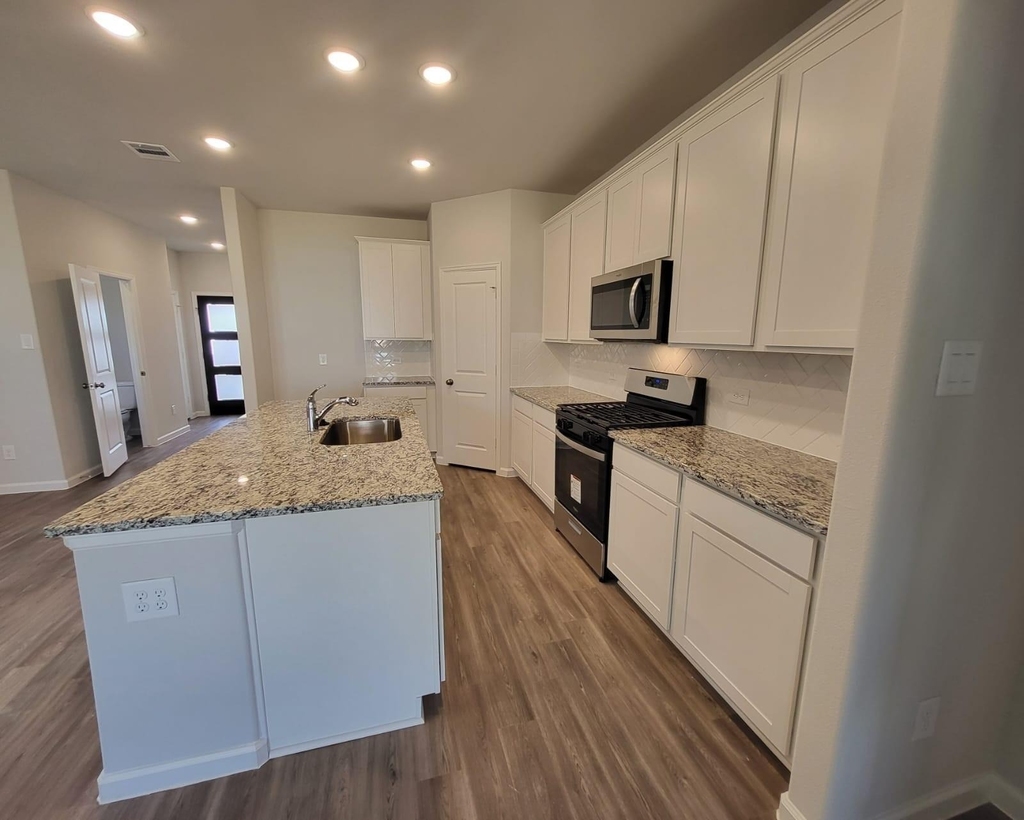 8030 Peppercorn Street - Photo 5