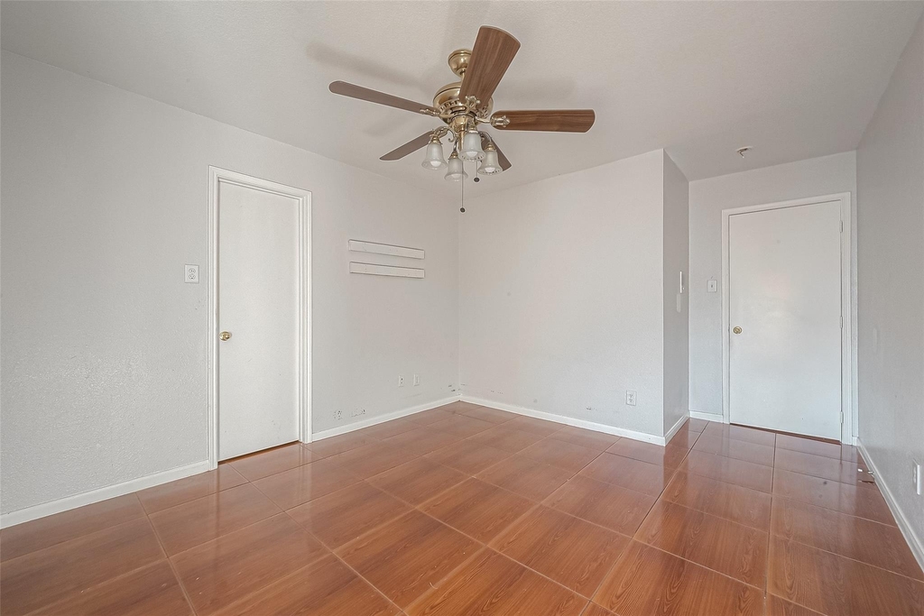 9407 Demsey Mill Drive - Photo 16
