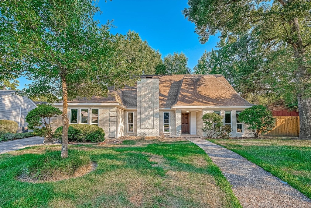 3615 Highfalls Drive - Photo 0
