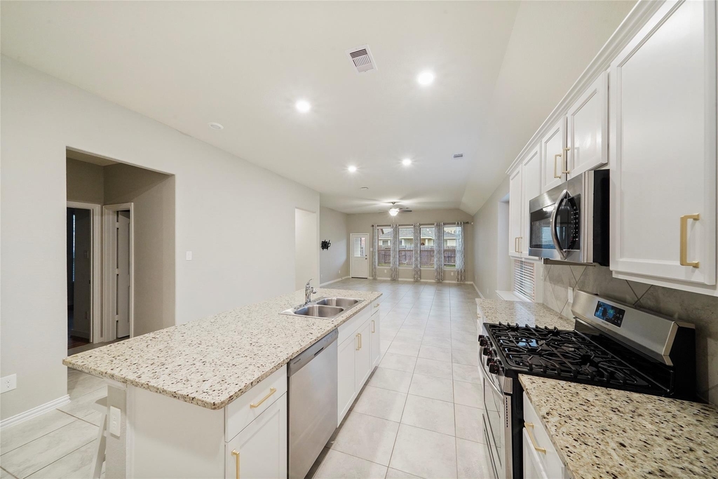 27910 Augusta View Drive - Photo 13