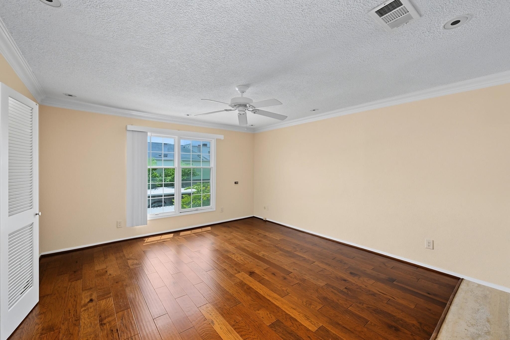 3721 Wakeforest - Photo 20