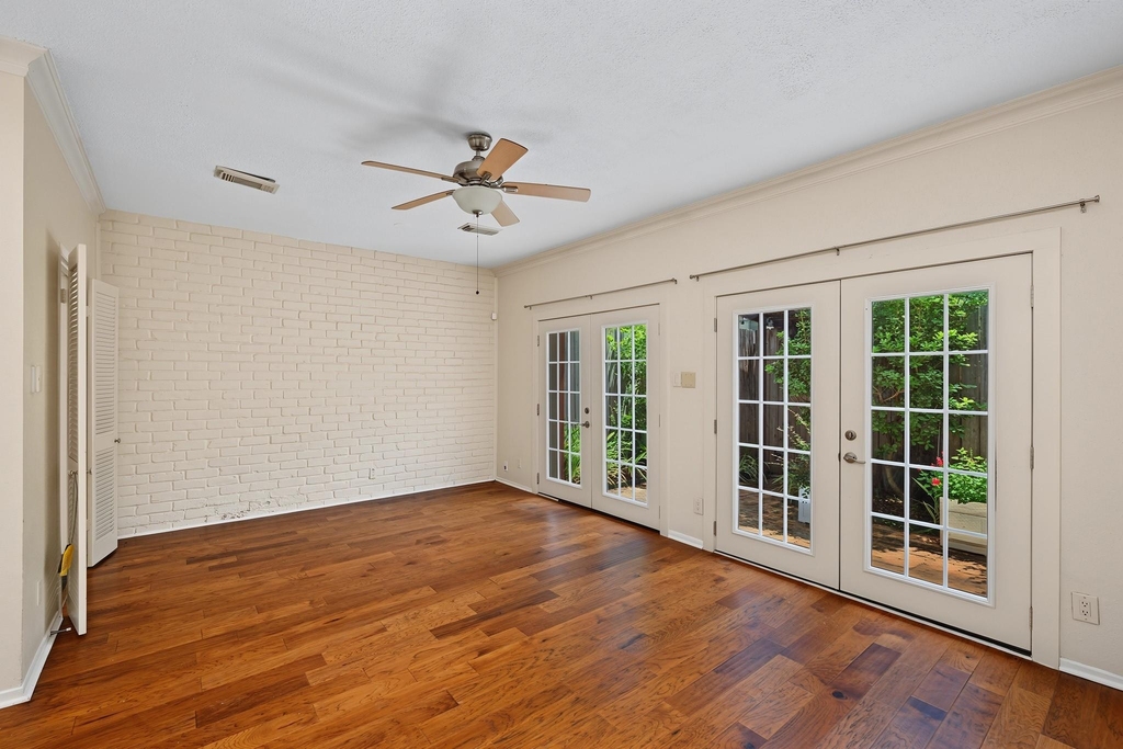 3721 Wakeforest - Photo 17