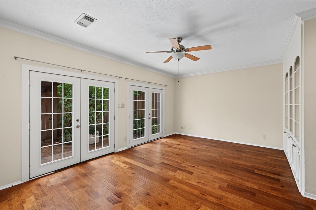 3721 Wakeforest - Photo 16