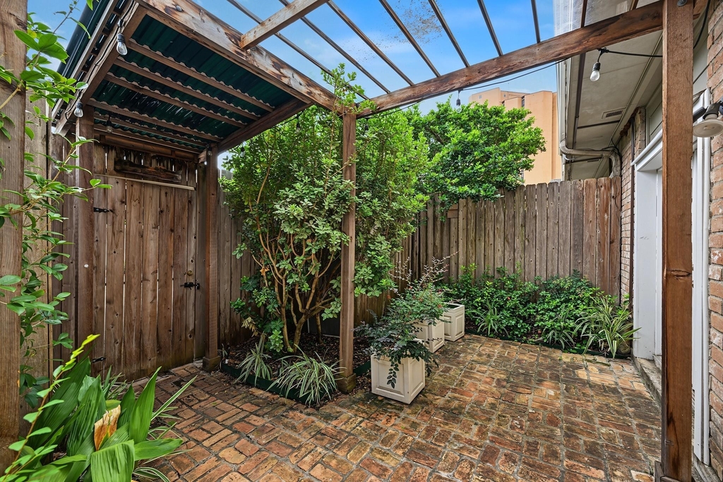 3721 Wakeforest - Photo 19