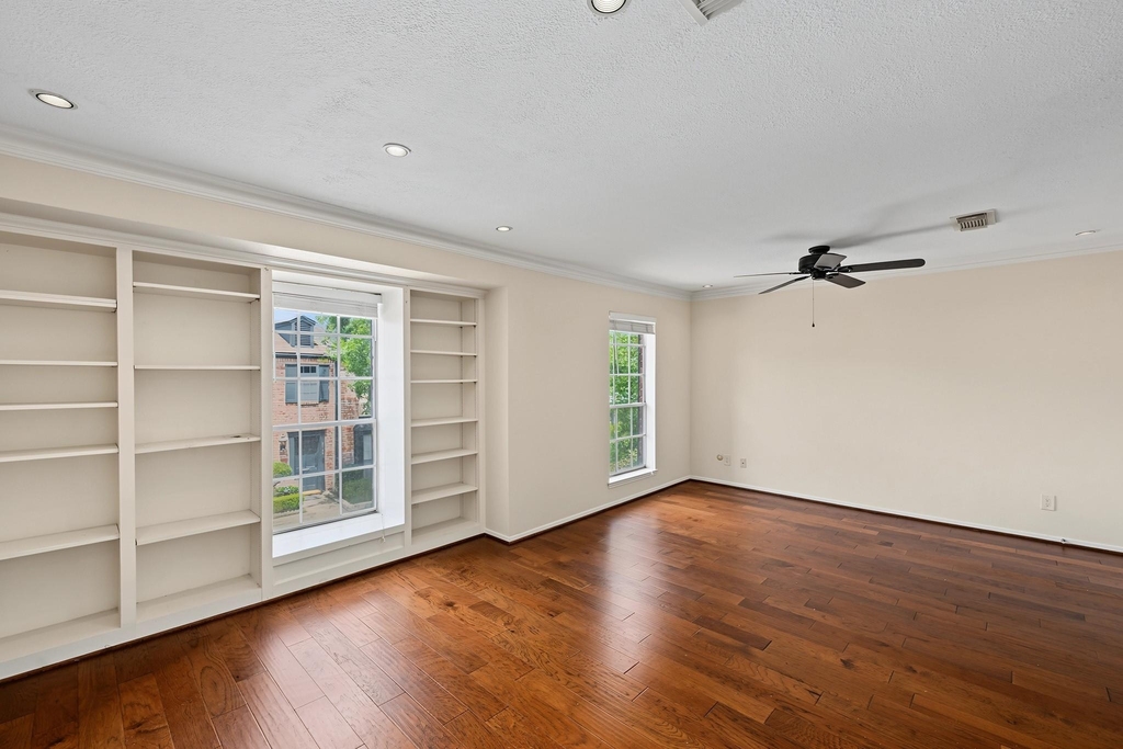 3721 Wakeforest - Photo 23