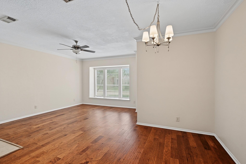 3721 Wakeforest - Photo 3