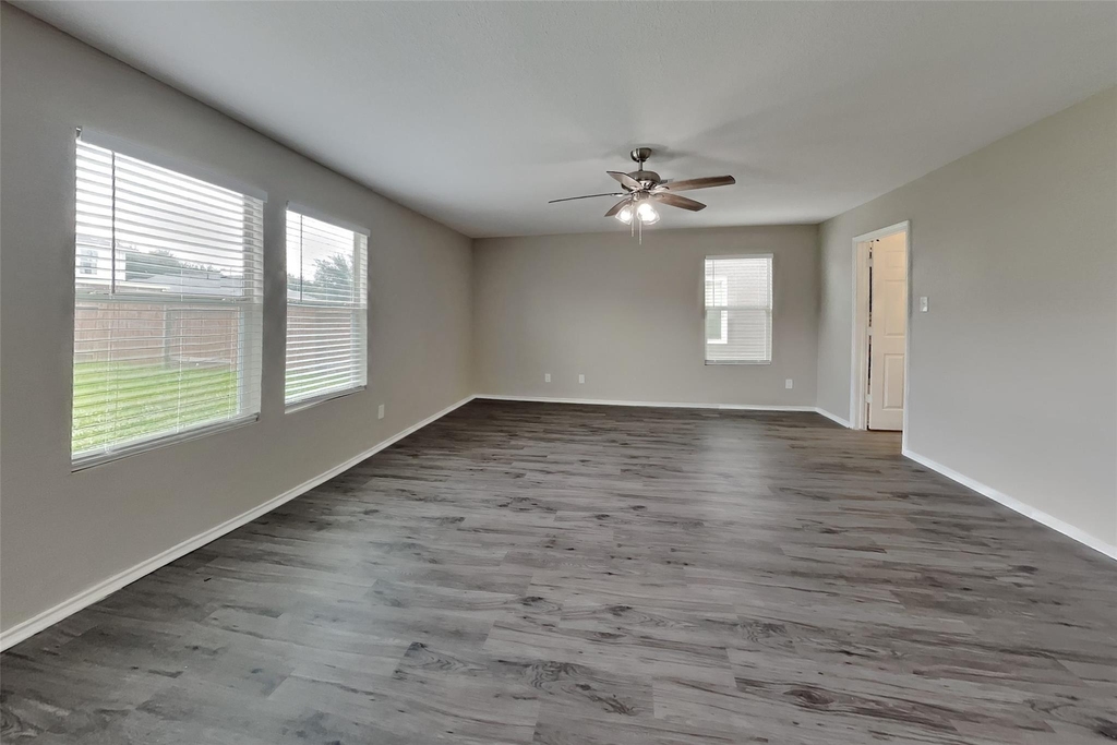5010 Diamondcliff Court - Photo 4