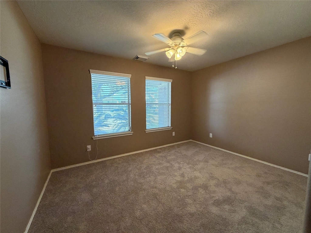 9510 Barr Spring Drive - Photo 20