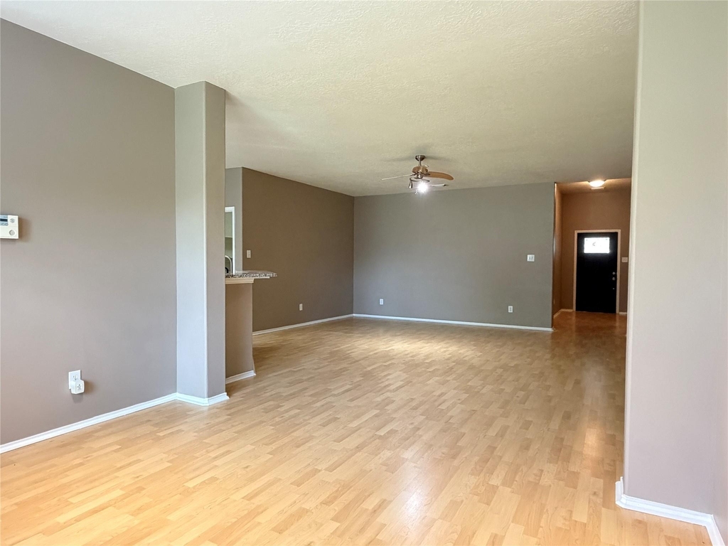 9510 Barr Spring Drive - Photo 11