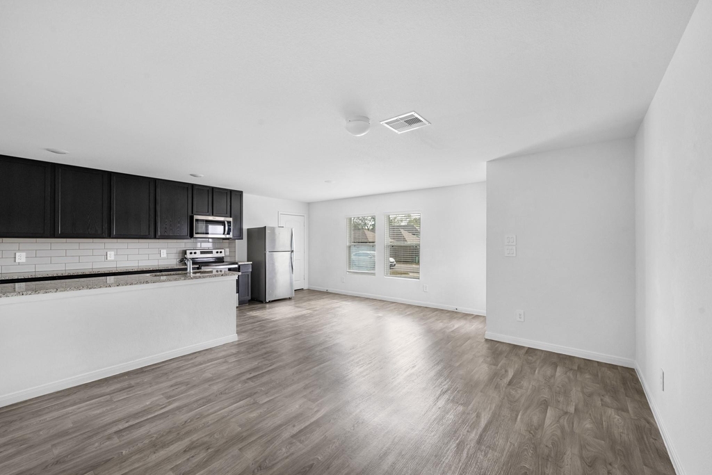 12998 Sorrento Bay Drive - Photo 11