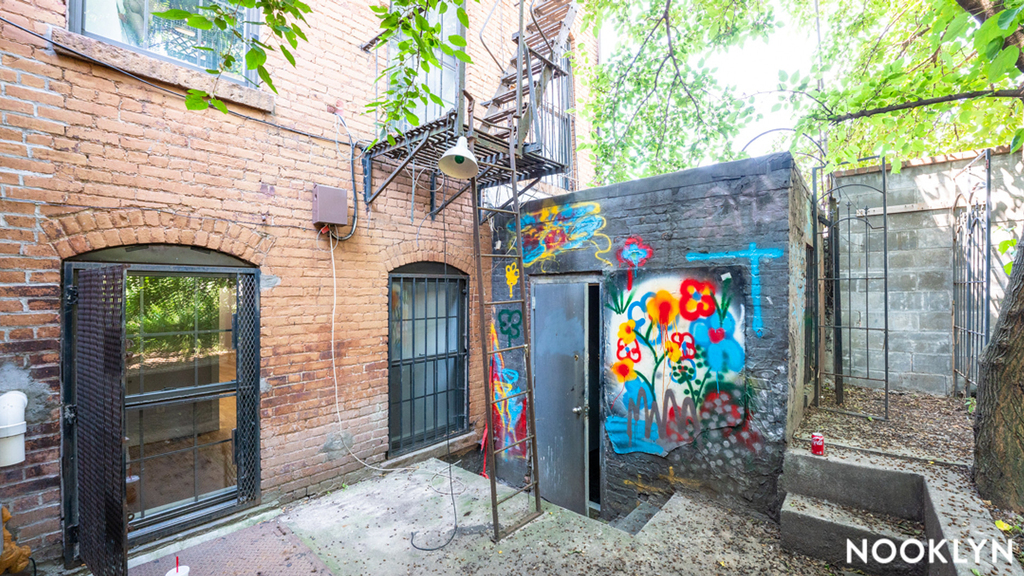 375 Vernon Ave - Photo 11