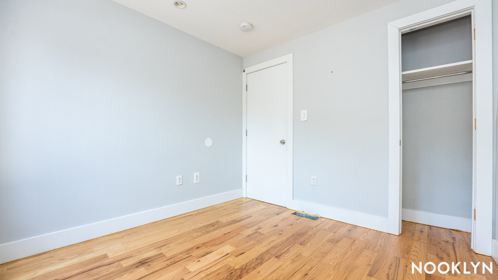 375 Vernon Ave - Photo 17